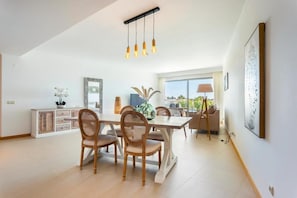 Dining room - Snazzy Varandas do Castelo One Bedroom Apartment With Sea View Sleeps 2persons (Albufeira)