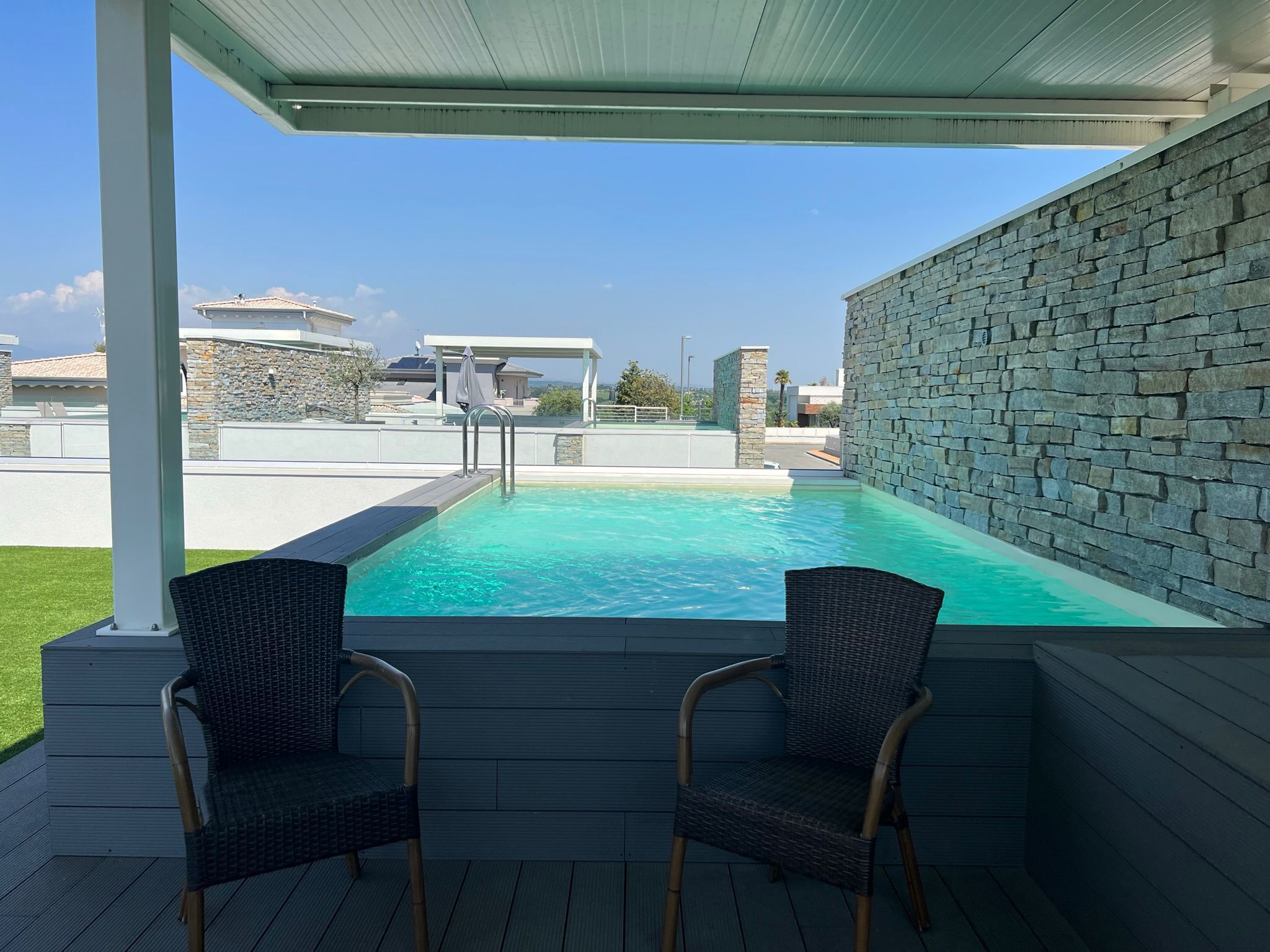 Piscine extérieure, piscine chauffée