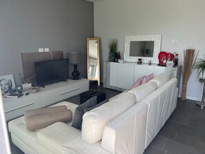 Smart TV - Peschiera Luxury House (Veneto)