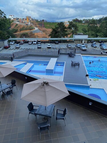 Perfect 3 -bedroom apt with gym, pool and sauna in Rionegro, near JMC airport