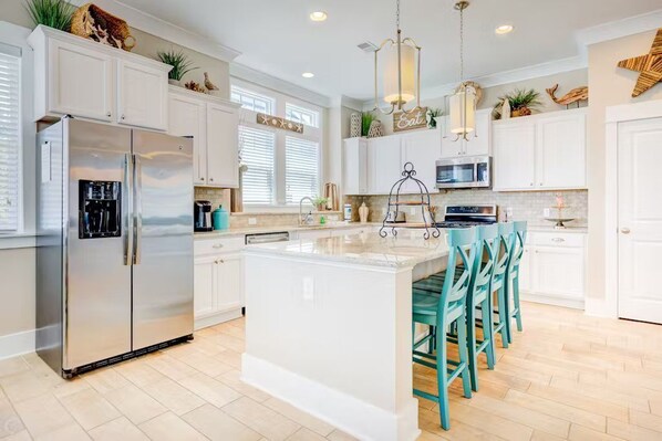 Fridge, microwave, oven, stovetop - Ocean-View Escape — Steps to the Beach! (Myrtle Beach)