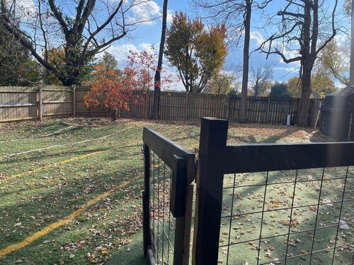 Cozy Getaway in the Heart of Marion, Illinois!