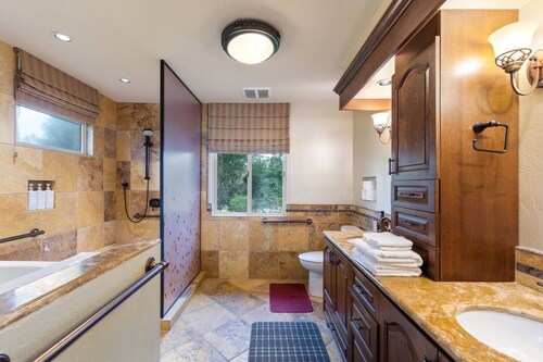 Tuscan Views with Country Vibes