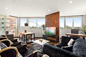 Smart-tv en een kantoor