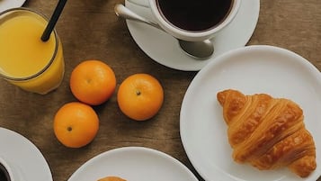 Free daily full breakfast