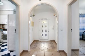 Interior - Holiday Home with Shared Pool (Albufeira)