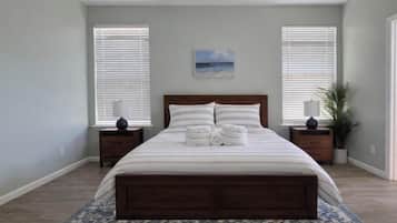 4 soverom, skrivebord, strykejern/-brett og wi-fi (inkludert)