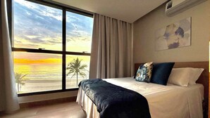 Quarto superluxo, vista para a praia | Cofres nos quartos, Wi-Fi de cortesia