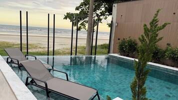 Kolam renang terbuka