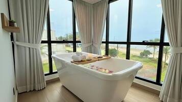 Luxury Room, Beach View | In-room safe, free WiFi