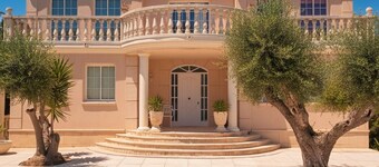 Villa Costa Dorada | Pool BBQ Beach 5min