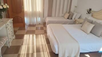 4 soverom, strykejern/-brett, wi-fi og sengetøy