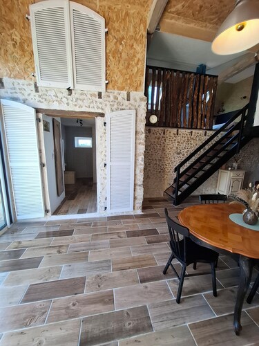 La grange du bonheur, is about 30 mins from the Le Mans circuit