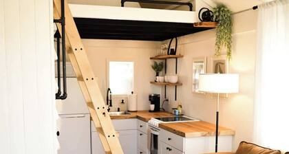Downtown Tiny Home on Caldwell