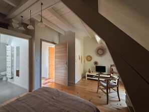 2 soverom, strykejern/-brett, wi-fi og sengetøy