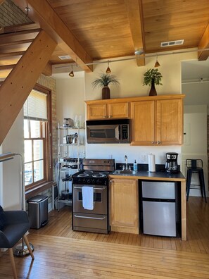 Private kitchen - Studio loft Grand Traverse Commons (Traverse City)