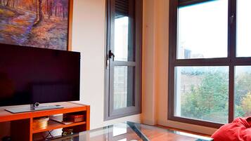 Basic Apartment | Living area