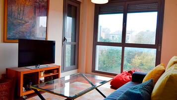 Basic Apartment | Living area