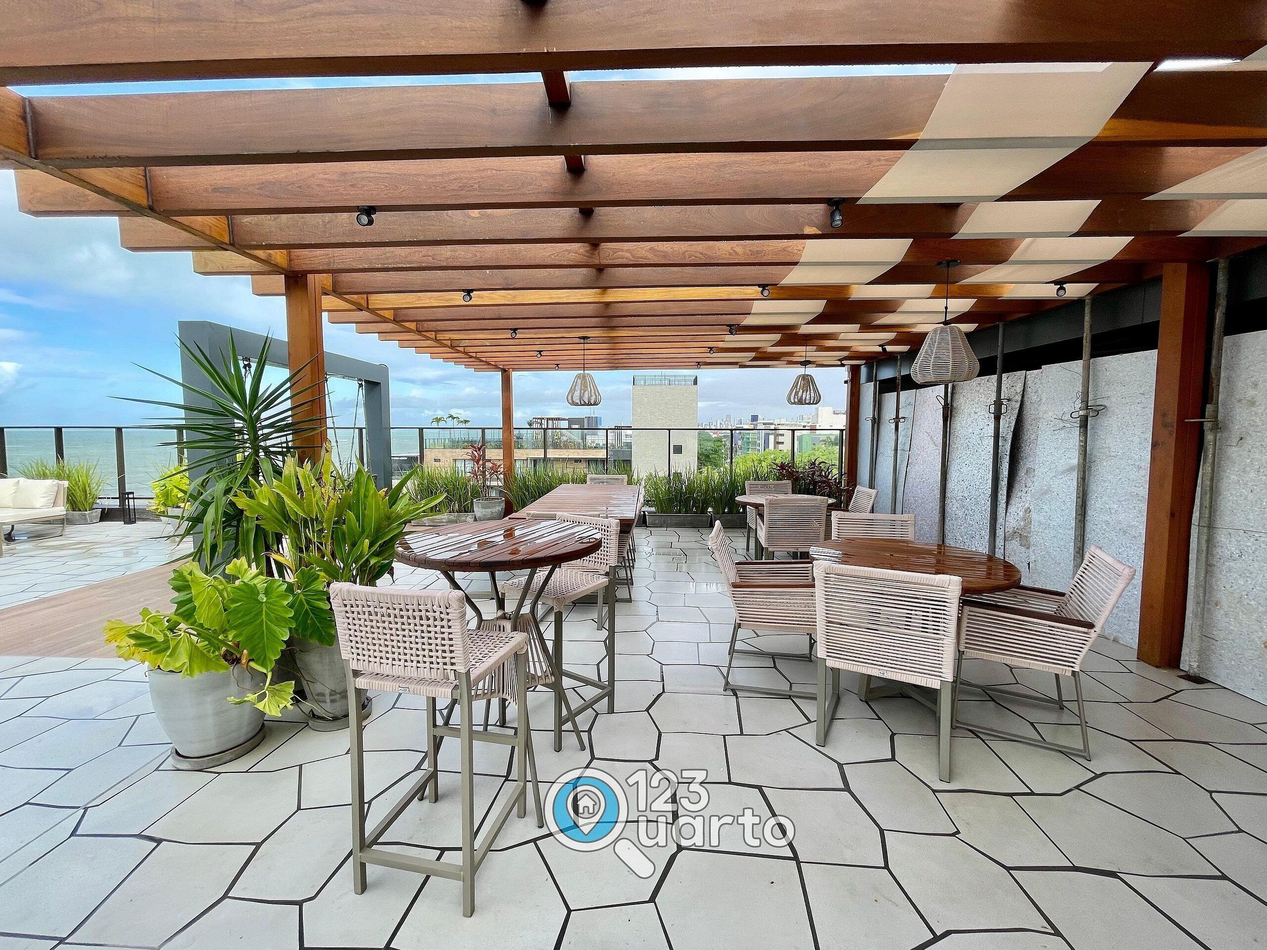 Studio Besar | Tempat makan outdoor