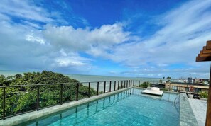 Outdoor pool - GetSense By 123Quarto (João Pessoa)