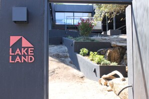 Exterior detail - Lakeland Boutique House (San Martín de Valdeiglesias)