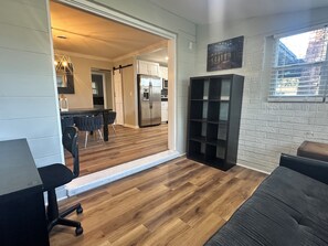 Interior - Royal Rodby:Sleeps8! 3Bd/2Bth/Yard/Tons of Parking (Jacksonville)