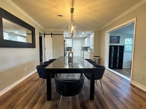 Dining - Royal Rodby:Sleeps8! 3Bd/2Bth/Yard/Tons of Parking (Jacksonville)