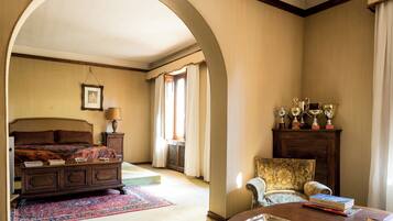 Junior Suite, Garden View | Free WiFi