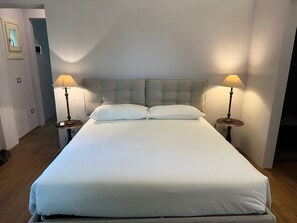 Kahden hengen huone, näköala puutarhaan | Ilmainen Wi-Fi