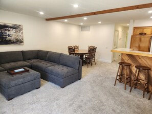 TV, fireplace - Snowcreek Resort Vacation Rental 629 (Mammoth Lakes)