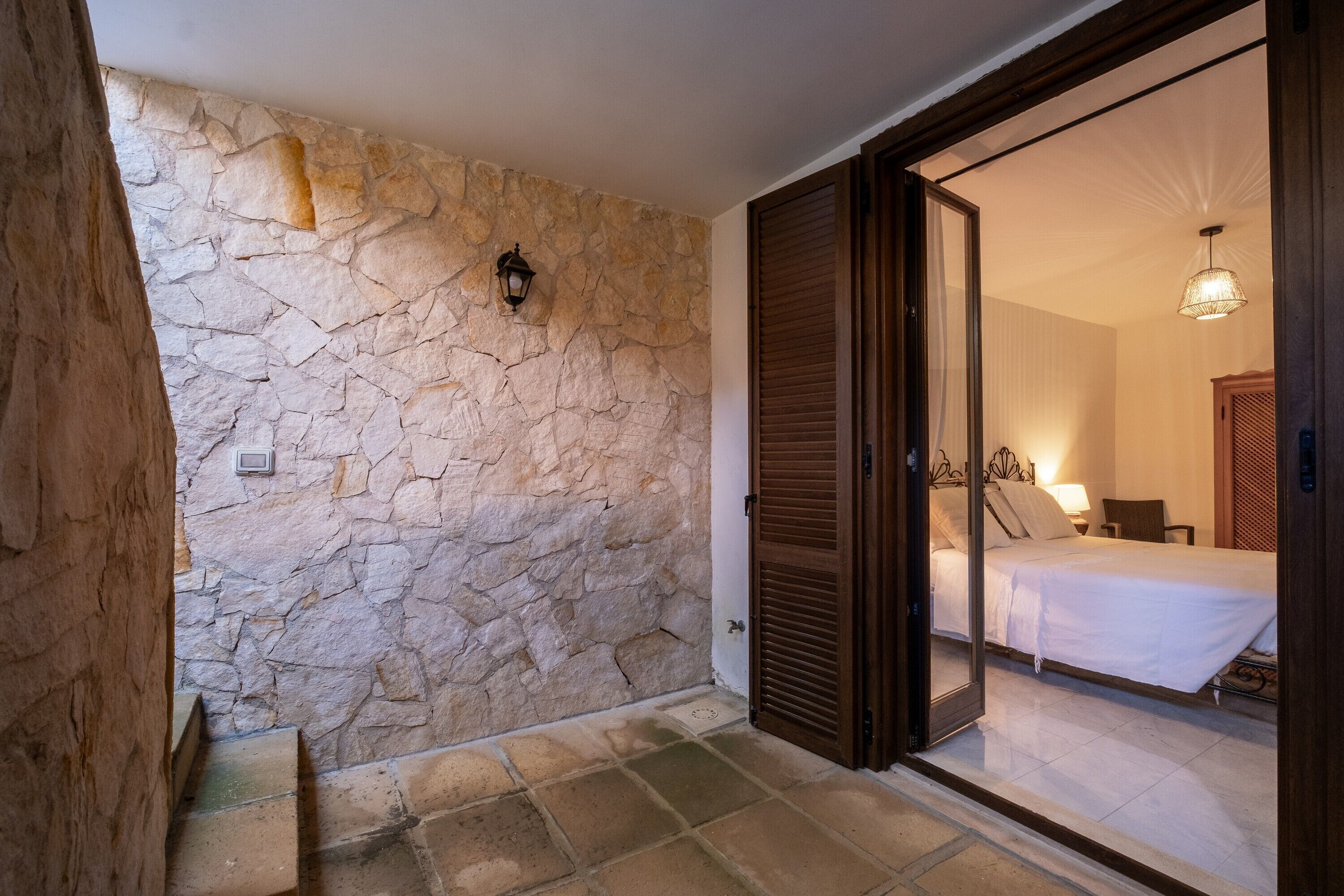 Bügeleisen/Bügelbrett, WLAN, Bettwäsche