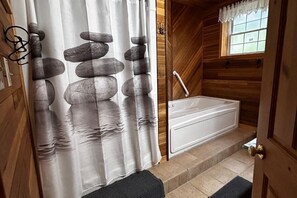 風筒、提供毛巾、番梘、廁紙