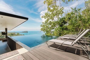 Pool - Villa Zest 5 bedroom Villa • Rooftop Infinity Pool & Ocean Views (Quepos)