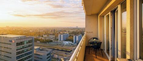 Lägenhet Deluxe - utsikt mot staden | Balkongutsikt