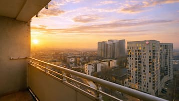 Deluxe Apartment, City View | Balcony
