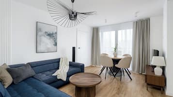 50-inch Smart TV with cable channels, offices