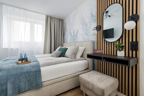 Appartement Deluxe, vue ville | Décoration personnalisée, ameublement personnalisé, bureau