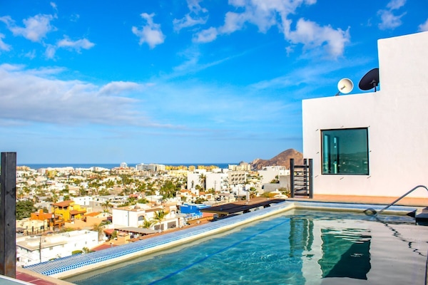 2 piscinas al aire libre