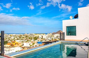 2 outdoor pools - The Residences by Morgan (Cabo San Lucas)