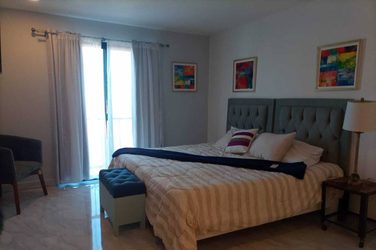 Junior Suite | Iron/ironing board, free WiFi, bed sheets