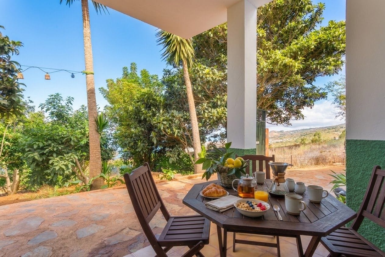 House, 2 Bedrooms, Smoking | Outdoor dining