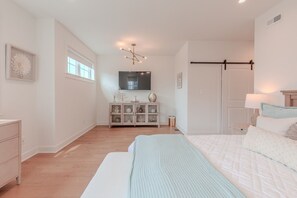 Cuna de viaje, wifi y ropa de cama 