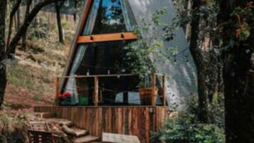 Mặt tiền nơi lưu trú