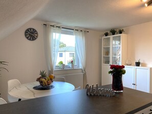 Dining - Modern feel-good apartment in the Illertal (Dettingen an der Iller)