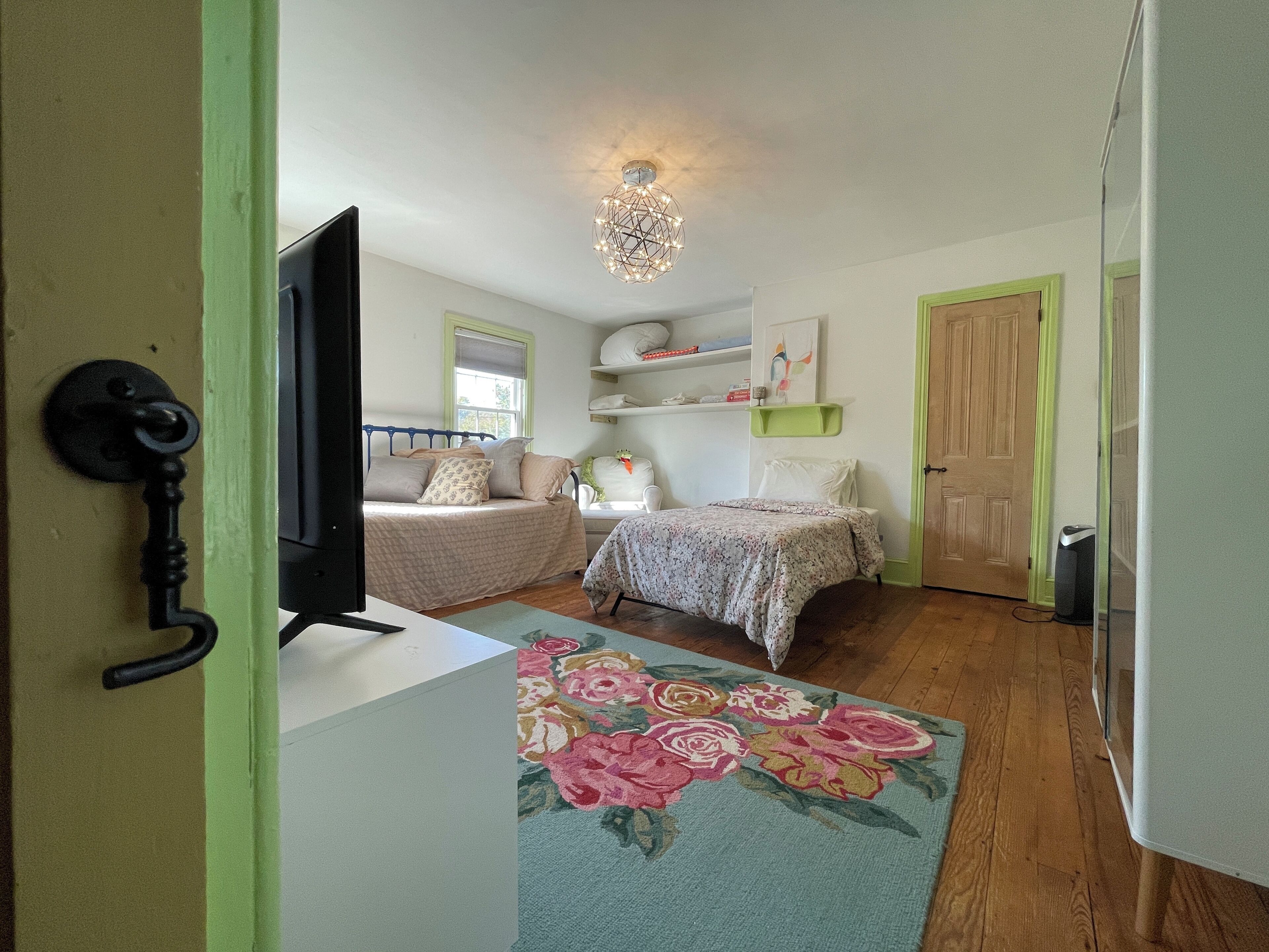 3 bedrooms, WiFi, bed sheets