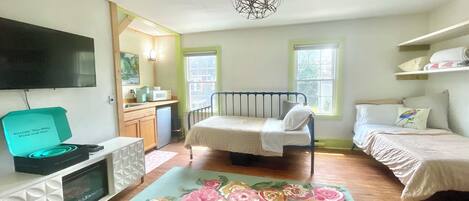 3 bedrooms, WiFi, bed sheets