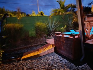 Property grounds - Enjoyable bungalow with AC in charming Sainte-Rose (Sainte-Rose)