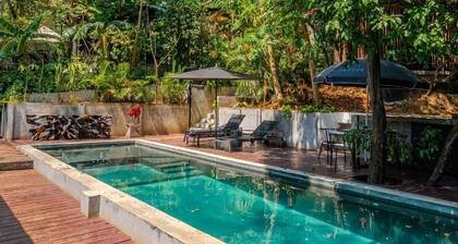 House on Saboga Lodge