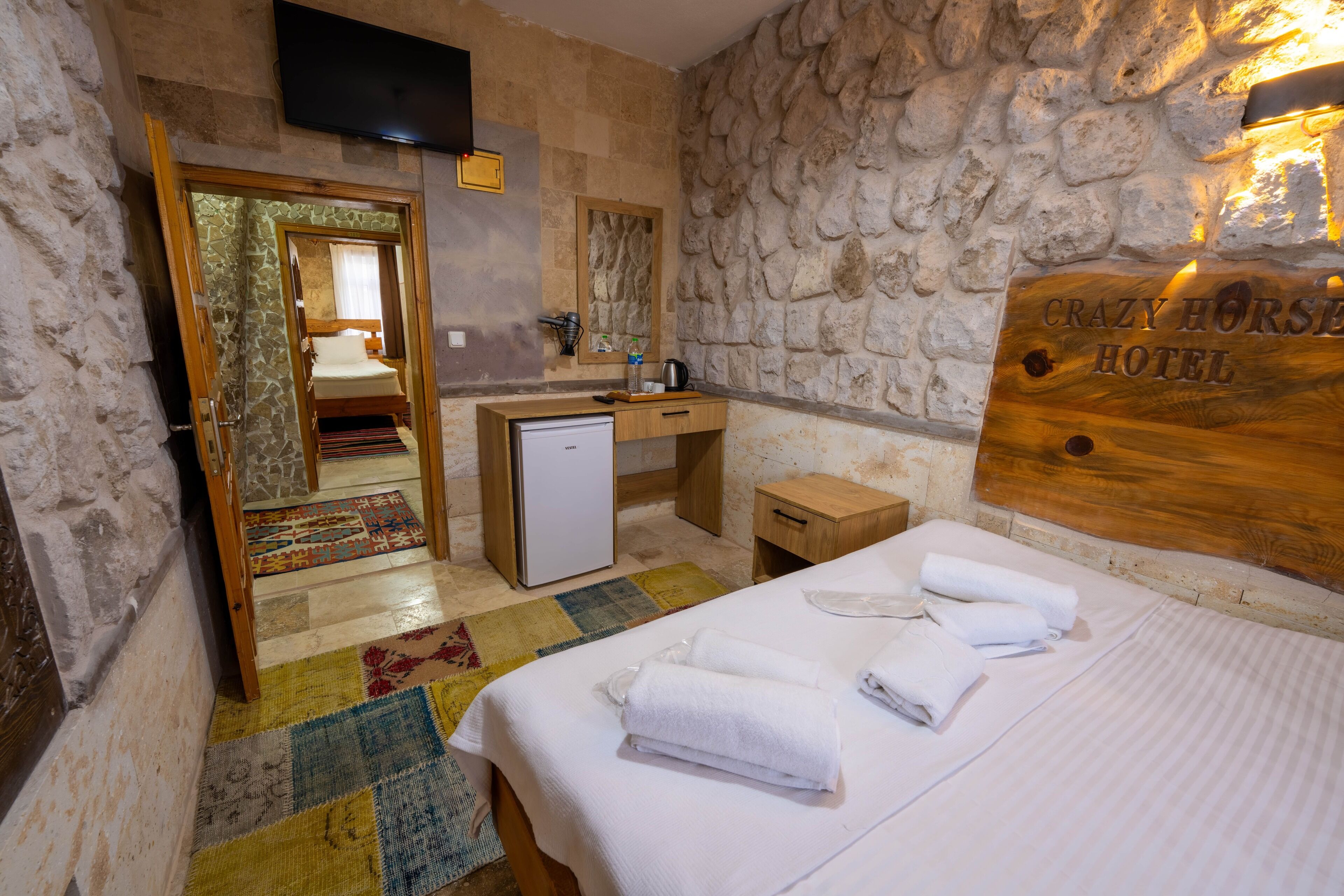 Family Triple Room | Minibar, desk, iron/ironing board, free cribs/infant beds