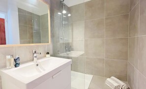Douche, papier toilette